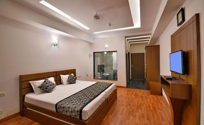 Pinjaur Modi Hotel & Resorts מראה חיצוני תמונה